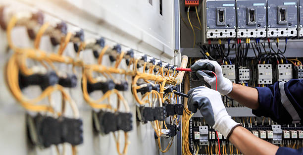 Professional Electrician technician working in Hutchinson, MN